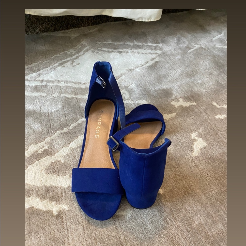 Blue shirt heels